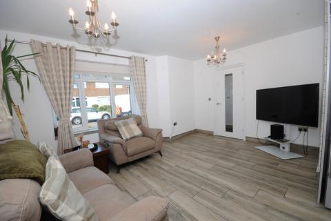 2 bedroom detached bungalow for sale, Home Close, Stotfold SG5
