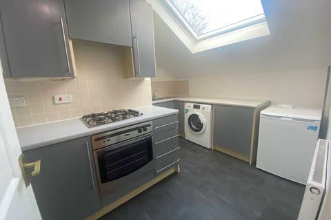 2 bedroom apartment to rent, St Michael`s Road, Liverpool L17