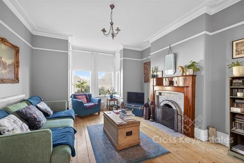 4 bedroom terraced house to rent, Coleridge Gardens, Plymouth PL4