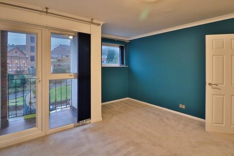 undefined, Flat 4, 2nd Floor Flat, Express Buildings,2a Howsell Road, Malvern, WR14 1TF