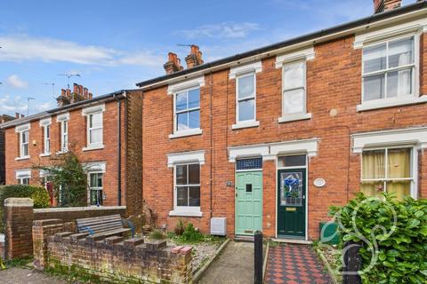 3 bedroom semi-detached house to rent, Scarletts Road, Colchester