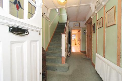 3 bedroom semi-detached house for sale, Foresters Drive, Wallington SM6