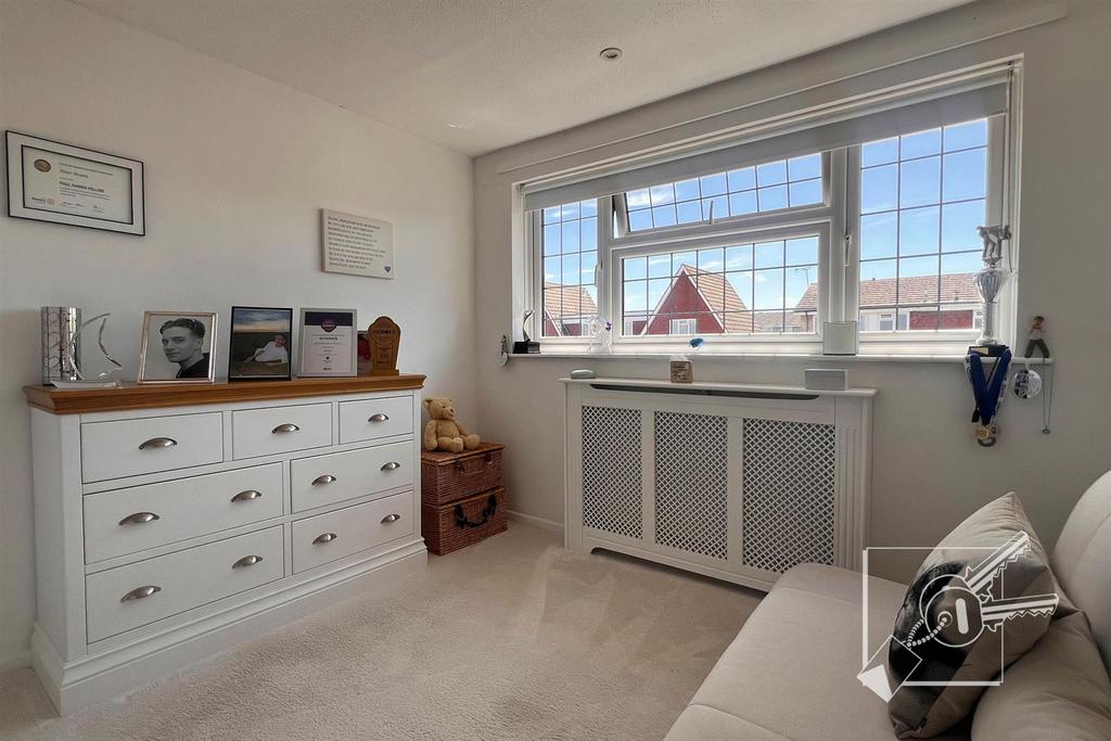 Bedroom 2: