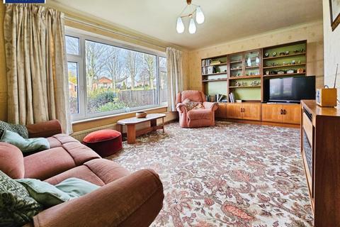 3 bedroom detached house for sale, Windsor Crescent, Scunthorpe