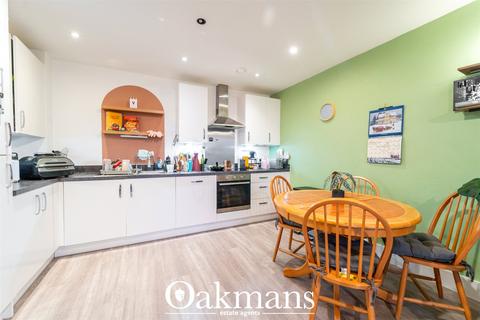 2 bedroom apartment to rent, Cooper Avenue, West Midlands B31
