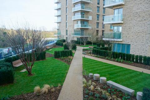 2 bedroom flat to rent, Kidbrooke Park Road, London SE3