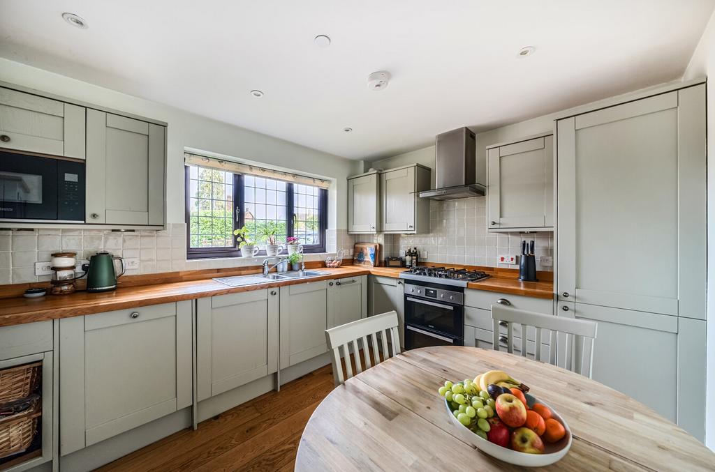 1363477 8 6903509...