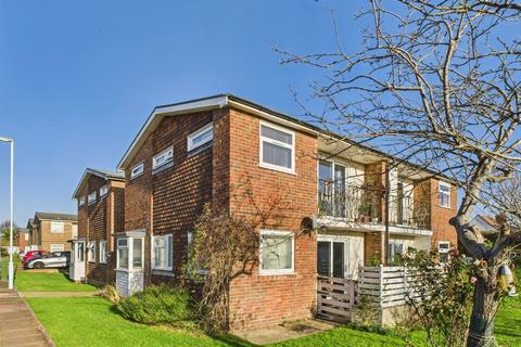 1 bedroom ground floor flat for sale, Fairlawn Drive, Worthing, BN14 8AX