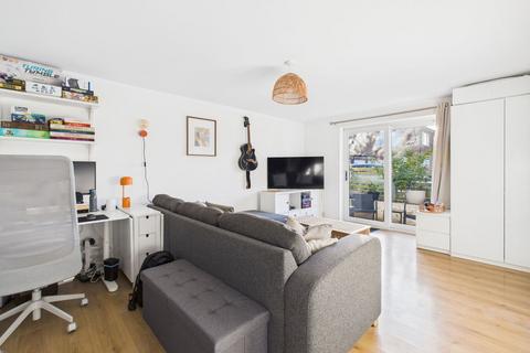 1 bedroom ground floor flat for sale, Fairlawn Drive, Worthing, BN14 8AX
