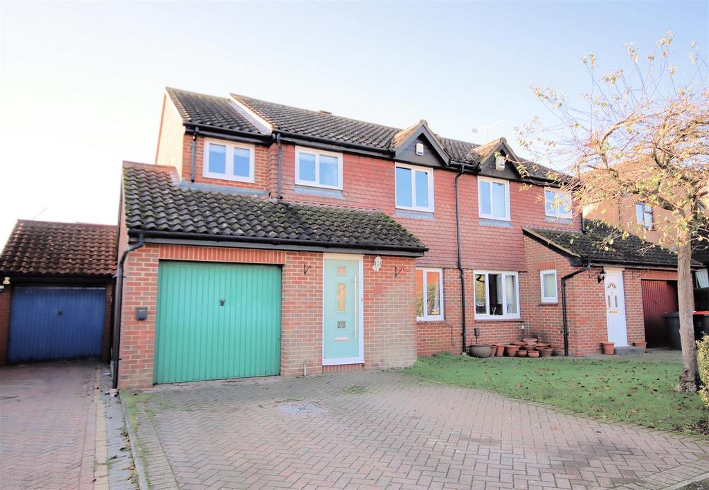 67 Russell Road-H2.jpg