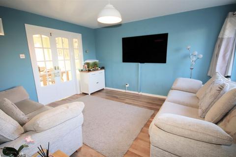 4 bedroom semi-detached house for sale, Russell Road, Toddington, Dunstable