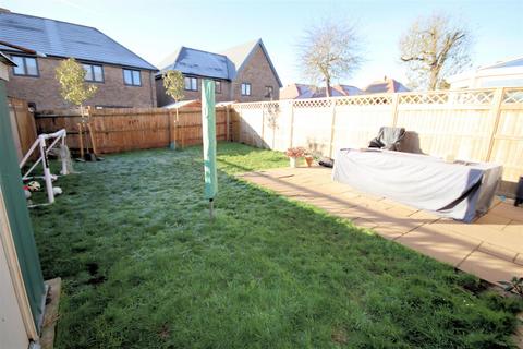 4 bedroom semi-detached house for sale, Russell Road, Toddington, Dunstable
