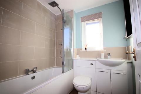 4 bedroom semi-detached house for sale, Russell Road, Toddington, Dunstable