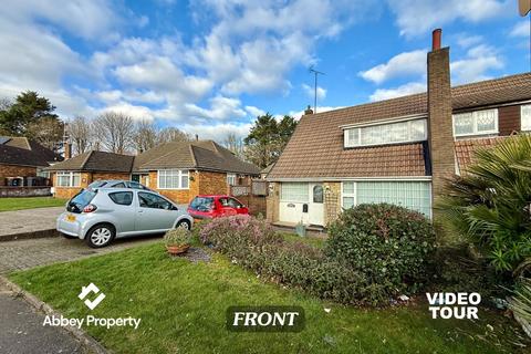 3 bedroom semi-detached bungalow to rent, Ridgeway Avenue, Dunstable, LU5