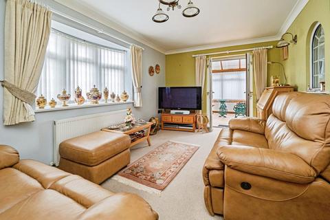 2 bedroom detached bungalow for sale, Hornsea Burton Road, Hornsea HU18