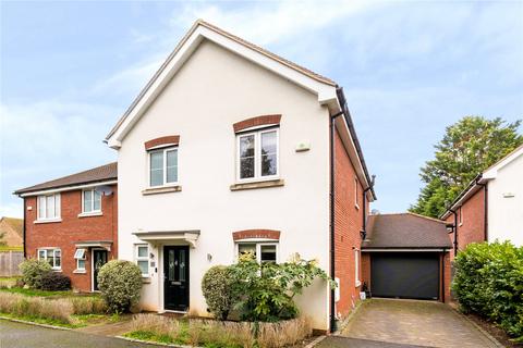 3 bedroom semi-detached house for sale, Hersham Road, Hersham, KT12