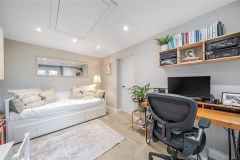 undefined, Hersham Road, Hersham, KT12