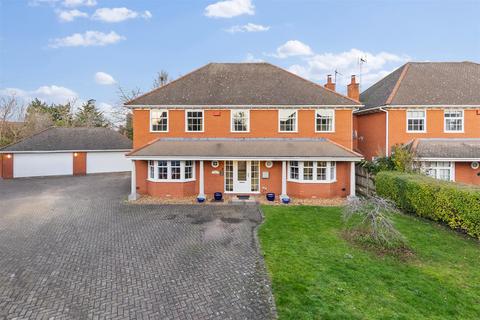 5 bedroom detached house for sale, Hillcrest Close, Milton Keynes MK5