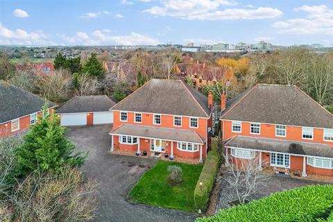 5 bedroom detached house for sale, Hillcrest Close, Milton Keynes MK5