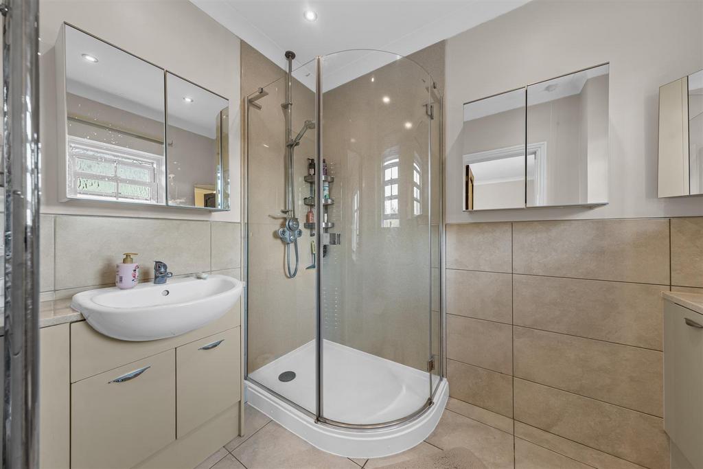 4 Hillcrest Cl Web47.jpg