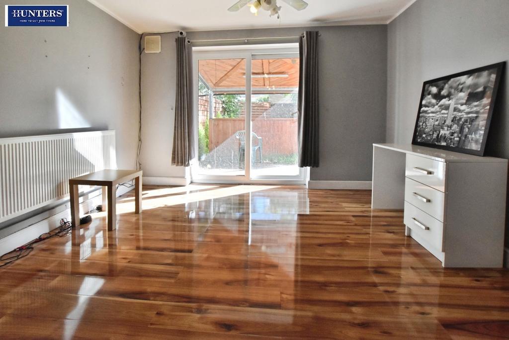 Sun room/bedroom