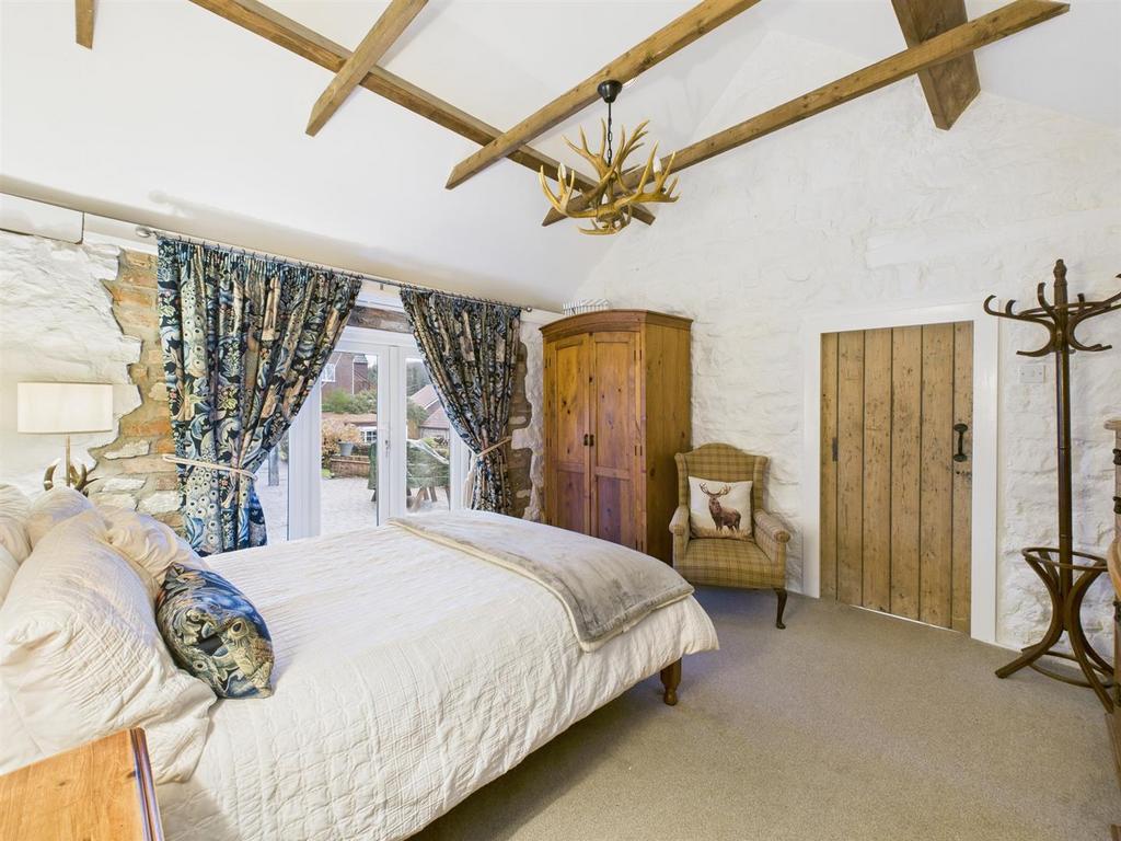 Bedroom: