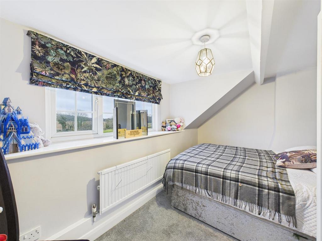 Bedroom: