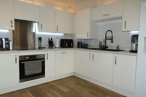 3 bedroom semi-detached house for sale, River Walk, Fetcham