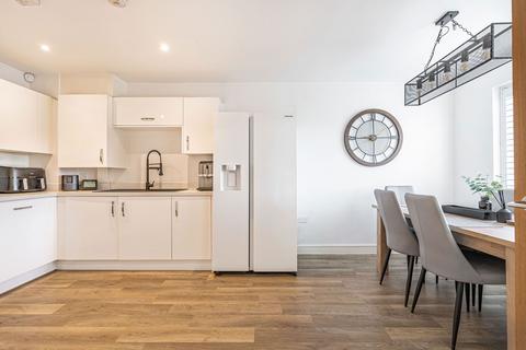 3 bedroom semi-detached house for sale, River Walk, Fetcham