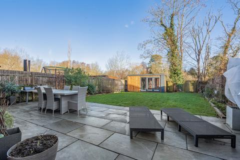 3 bedroom semi-detached house for sale, River Walk, Fetcham