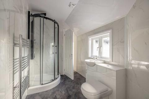 3 bedroom detached house for sale, Holmlea Road, Datchet SL3