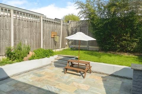 undefined, Barry Road London SE22