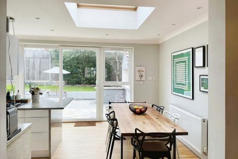 undefined, Barry Road London SE22