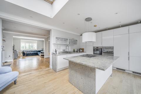 5 bedroom detached house to rent, Barry Road London SE22
