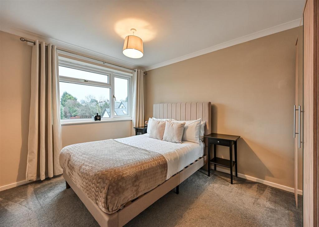 1 Denham Gardens-06.jpg