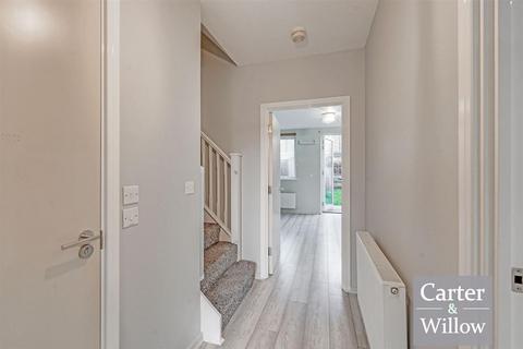 3 bedroom property to rent, Kemmel Road, Essex