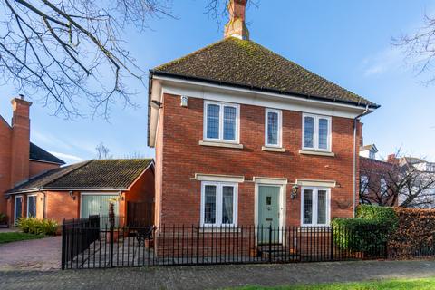 Cuckoo Way, Braintree CM77