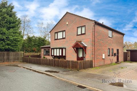4 bedroom detached house for sale, The Shrubberies, Selby YO8
