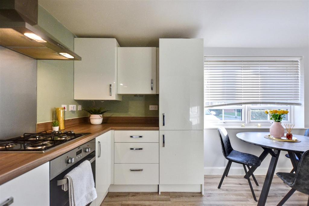 Open Living Kitchen 5.jpeg