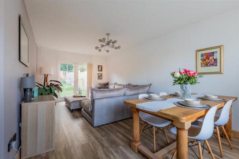 3 bedroom semi-detached house for sale, Heol Carnau, Cardiff CF5