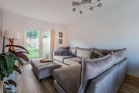 3 bedroom semi-detached house for sale, Heol Carnau, Cardiff CF5