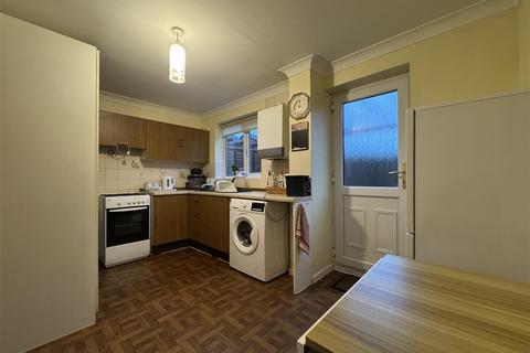 2 bedroom semi-detached house for sale, Lineacre Close, Swindon SN5