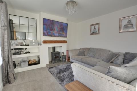 3 bedroom house for sale, Warren Drive, Ifield, RH11