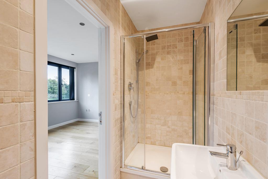 12 En suite