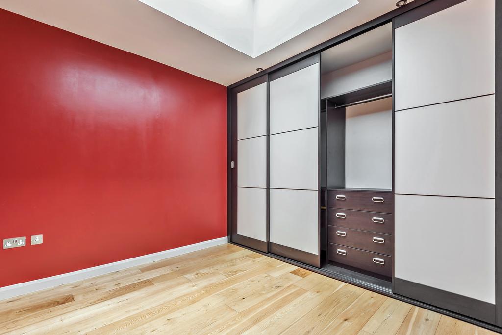 10 Bedroom
