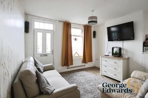 3 bedroom end of terrace house for sale, Leicester Road, Measham, DE12 7JG.