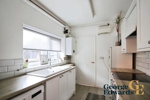 3 bedroom end of terrace house for sale, Leicester Road, Measham, DE12 7JG.