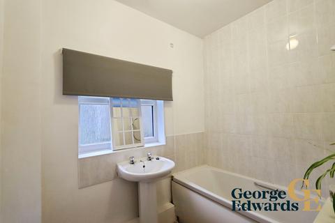 3 bedroom end of terrace house for sale, Leicester Road, Measham, DE12 7JG.