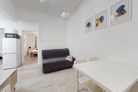 2 bedroom flat to rent, St Paul's Avenue, Willesden Green NW2