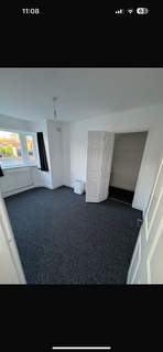 2 bedroom terraced house to rent, Berwick Avenue Southall